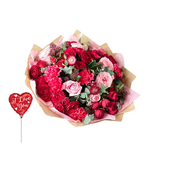 red-and-pink-mixed-bunch-with-a-foil-balloon